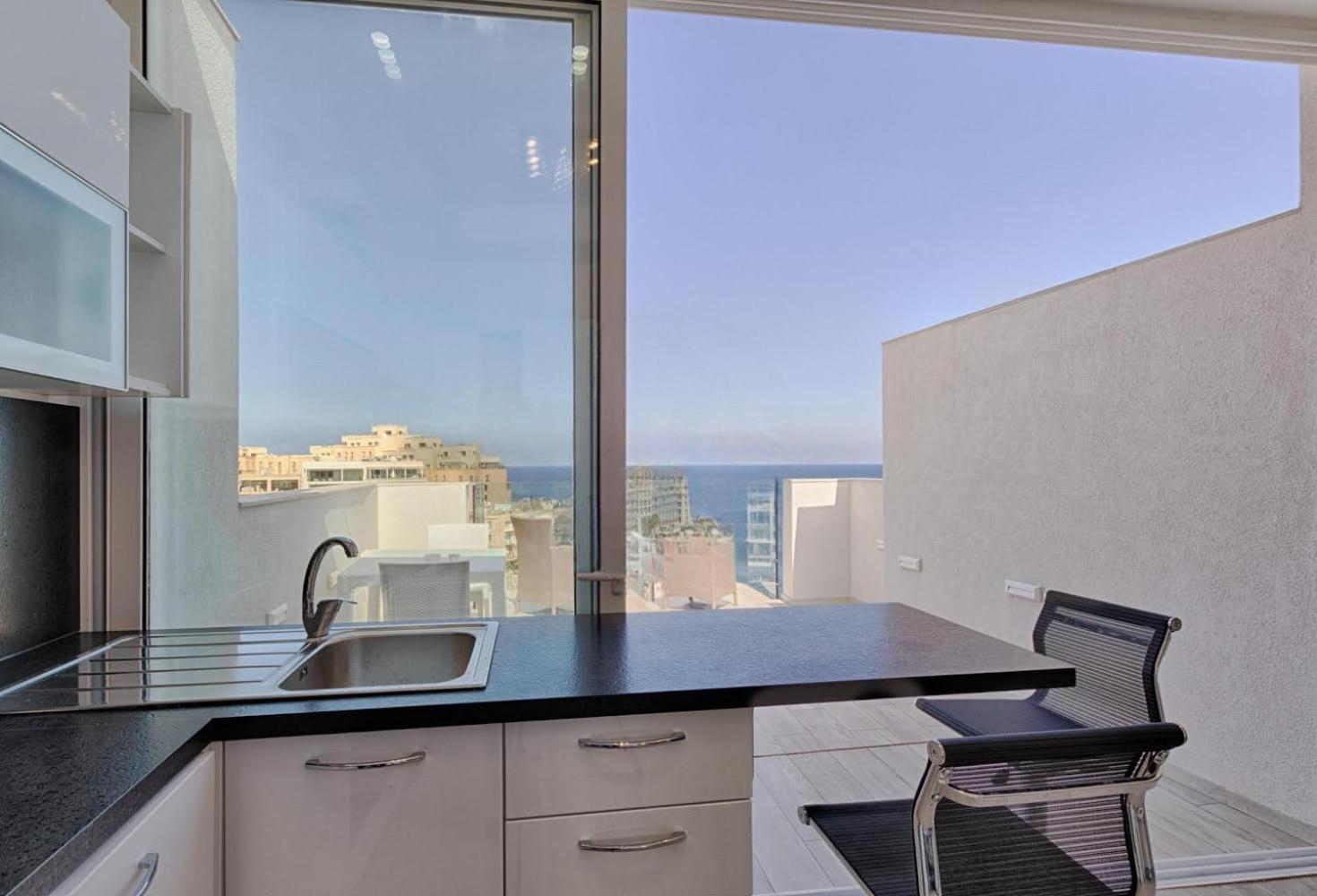 Ferienwohnung The Penthouse San Ġiljan Exterior foto